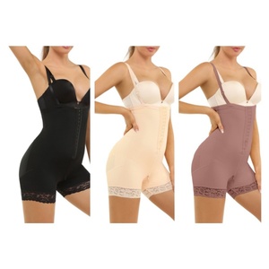 Combinaison moulante pour femme adulte, style européen, à décolleté, en dentelle, antibactérienne, en spandex/nylon, taille haute, embellissante, avec bretelles - Product Image 1