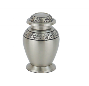 Best-seller 2024 Urne haut de gamme en laiton avec feuilles d'étain pour enfants, fabricant grossiste en vrac - Product Image 1