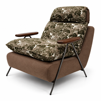 Fauteuil lounge moderne en bois de frêne véritable et tissu plume, avec structure en bois et pieds en acier inoxydable, idéal pour appartement, hôtel, salon