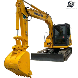 Excavatrice sur chenilles Komatsu 70 d'occasion, marque japonaise d'origine, 7 tonnes, mini-excavatrice compacte. - Product Image 1