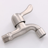 Robinet en acier inoxydable 304 au design minimaliste moderne avec ouverture rapide et fonction eau chaude/froide pour usage en piscine de lavage de sols
