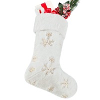 Chaussettes de Noël en peluche blanches avec flocon de neige, décoration de cheminée suspendue, cadeau pour la décoration de Noël en famille