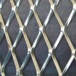 Malla Metálica Expandida de Acero con Bajo Contenido de Carbono Q235 para Protección de Barandillas de Balcón, Muros de Cerramiento y Pasamanos de Escaleras - Product Image 3