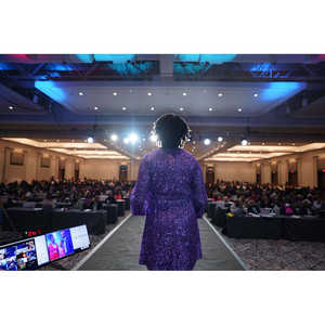 Campamento de Emprendedorismo con GaBBY Goodwin - Campamento Virtual para mayores de 7 años - Product Image 1