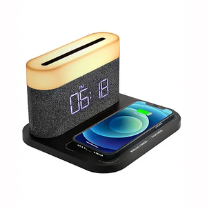 Réveil numérique de haute qualité avec charge sans fil 15W Max lampe de chevet tactile avec luminosité réglable pour téléphone intelligent - Product Image 1