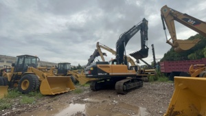 Excavatrice d'occasion Hyundai de haute qualité à bas prix 305LC-9T Moteur diesel 213CV 30 TONNES Matériel de construction Modèle 2019 1,15m - Product Image 4