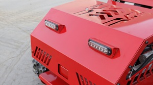 HTM750 Tondeuse à gazon à essence autopropulsée avec construction robuste et fonctionnement fluide pour les zones d'<span class=keywords><strong>herbe</strong></span> épaisse et <span class=keywords><strong>haute</strong></span> - Product Image 4