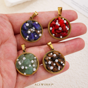 จี้โมเสกอัญมณีสำหรับเด็ก |   สแตนเลสสตีลชุบทอง 18K PVD ประดับด้วยหินธรรมชาติและไข่มุก |   กันน้ำ ป้องกันอาการแพ้ - Product Image 5