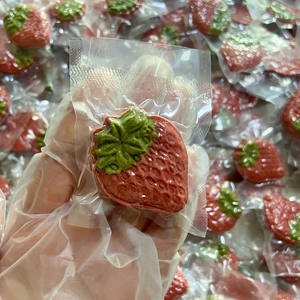 Aperitivos hechos a mano populares para mascotas pollo queso fresa uva piña crujiente gato y perro diente moler galletas - Product Image 3