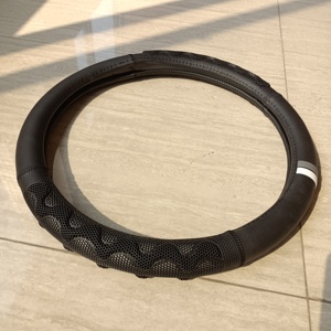 Funda de <span class=keywords><strong>Volante</strong></span> de Silicona Flexible para Automóvil, Color Personalizado, Precio de Fábrica, Ajuste Universal - Product Image 3