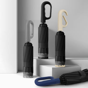 Paraguas Plegable Invertido con Tiras Reflectantes, Mango con Hebilla Automática, 10 Varillas, Resistente al Viento, con Mosquetón - Product Image 2