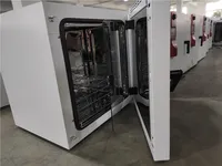 I produttori vendono direttamente l'incubatore a temperatura costante di microcomputer