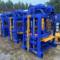 Machine à fabriquer des blocs de béton semi-automatique SHENGYA QTJ4-40 de haute qualité avec moteur pour la production de briques creuses autobloquantes