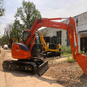 Japon Hitachi ZX75 Machines d'excavatrice d'occasion 7 tonnes avec pompe Mini Digger d'occasion - Product Image 1