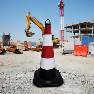 Cono Stradale Riflettente Prismatico ad Alta Intensità in PVC - Product Image 5