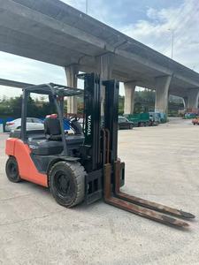 Toyo FD50N Diesel <b>Forklift</b> 3 Stage Mast Pneumatic Tire with Hydraulic Side Shifter & TCM Engine - Product Image 3