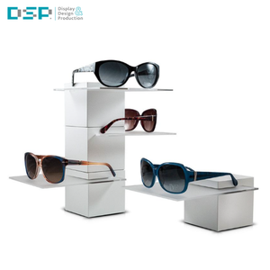 ชั้นวางแว่นตาแบบโมดูลาร์หลายช่องสำหรับขายปลีกจากโรงงาน DSP เวียดนาม ชั้นวางแว่นกันแดดอะคริลิคแบบหมุนได้ 3 ชั้น - Product Image 1