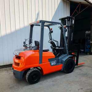 Offre Spéciale – Chariot Élévateur Diesel d'Occasion 3T, Hauteur de Levage 3,0m, pour Terrains Accidentés, Engin de Construction, Garantie 1 An - Product Image 3