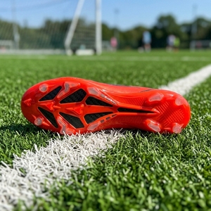 Chaussure de football FG pleine taille à semelle brute GY-24147, versions carbone et couleur unie, semelle vierge non finie pour usine OEM de chaussures - Product Image 1