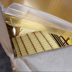 Quảng Châu Bán Buôn Cao Phản Quang <span class=keywords><strong>2Mm</strong></span> 3Mm Vàng Và Bạc Màu Plexi Thủy Tinh Nhựa Acrylic Pperspex Gương Tấm - Product Image 1