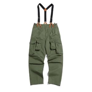 กางเกงช่างผู้ชายแฟชั่นขายส่งจากโรงงาน มีกระเป๋าหลายช่อง พร้อมสายเอี๊ยม - Product Image 1