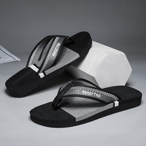 पुरुषों के 2025 ग्रीष्मकालीन खेल सैंडल हल्के हल्के-सोल्ड फ्लिप-फ्लॉप pvc इनसोल वाइटमेज़ नॉन-स्लिप विरोधी गंध बाहरी पहनने वाली चप्पल - Product Image 6