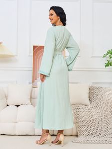 <span class=keywords><strong>Vestido</strong></span> musulmán <span class=keywords><strong>de</strong></span> manga larga para mujer, <span class=keywords><strong>vestido</strong></span> musulmán Abaya con cuello en V y cuentas <span class=keywords><strong>de</strong></span> uñas, nuevo temperamento para mujer - Product Image 3