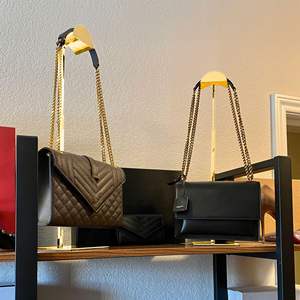 Support de présentation pour sac à main AURORA, couleur personnalisable, prix d'usine et livraison rapide - Product Image 4