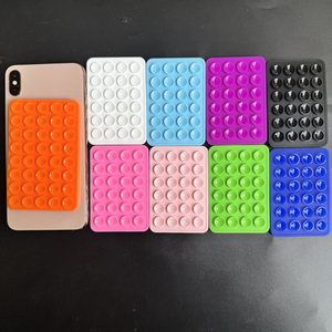 Support de téléphone portable antidérapant en silicone à 24 ventouses – Accessoire de maintien pour téléphone - Product Image 1