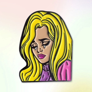 Épinglette en émail Pop Art de Turddemon, motif fille de <span class=keywords><strong>bande</strong></span> <span class=keywords><strong>dessinée</strong></span> blonde pleureuse, femme triste, accessoire vestimentaire personnalisable, en métal ferreux, fer, dur et souple - Product Image 1