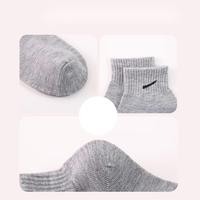 Chaussettes mi-mollet en coton pour enfants, personnalisées OEM, sportives, anti-transpiration, douces, respirantes et antidérapantes pour le quotidien printanier