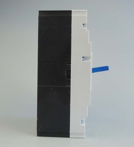 Interruptor de Circuito MCB/MCCB Zhiming de Calidad Superior, 300 400 3P 400V/690V 50/60Hz, Hecho en China - Product Image 4