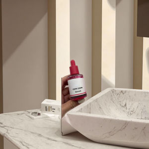 Coreano TXA + Niacinamida 15% Brillo Suero facial Multi-Efecto Arbutina Calmar y Calmar Iluminar Suero ligero - Product Image 2