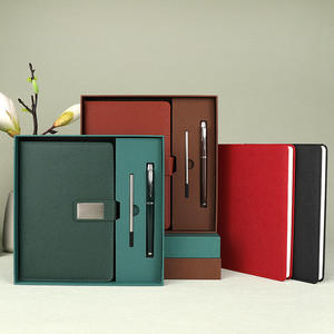 Set Regalo Aziendale Personalizzato: Taccuino A5 con Copertina Rigida e Penna in Pelle con Logo, Regali Natalizi per Clienti - Product Image 1