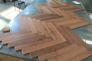 Suelo de madera de nogal de espiga 600x90x10/4mm Instalación de clic de parquet de espina de pescado para uso en interiores - Product Image 3