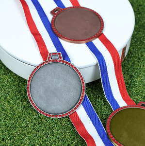 Medallas de Fútbol Personalizadas en Oro, Metal y PVC para Fútbol, Baloncesto, Voleibol, para Clubes y Educación, Medalla de Club Personalizada - Product Image 2
