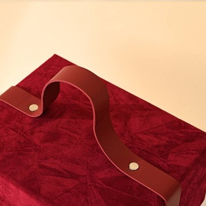 OEM Customized <b>Wedding</b> Candy Gifts Paper <b>Box</b> Colorful Bridesmaid Return Gifts Rigid Cardboard <b>Box</b> with Leather Handle - Product Image 4