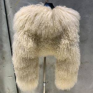 Veste en fourrure de mouton de Mongolie pour femmes, manteau en fourrure véritable d'hiver, fourrure bouclée moelleuse, vêtements d'extérieur - Product Image 4