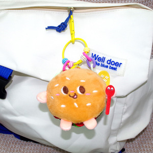 Colgante de comida de <span class=keywords><strong>hamburguesas</strong></span> y papas fritas, llavero de peluche de pareja, colgante de figura pequeña de pata de pollo y hot dog - Product Image 1
