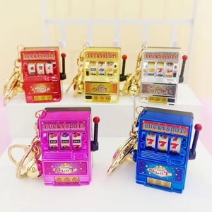 Mini machine à sous créative Lucky Jackpot, porte-clés amusant pour anniversaire, jouet éducatif, mini machine à sous de jeu, porte-clés - Product Image 4