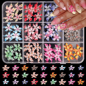 Set de 12 Rejillas de Decoración de Uñas 3D <span class=keywords><strong>con</strong></span> <span class=keywords><strong>Flores</strong></span> de Cinco Pétalos Coloridas, Piedras de Imitación Planas <span class=keywords><strong>con</strong></span> Cuentas de Acero y Resina, Estilo Francés DIY - Product Image 4