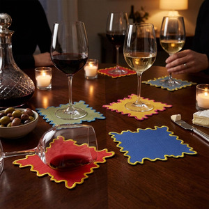 Serviettes de table carrées modernes en coton blanc brodées sur mesure, faites à la main, avec taille personnalisée pour la maison ou l'hôtel - Product Image 5