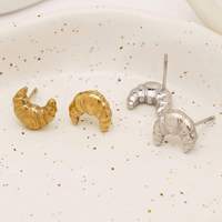 Boucles d'oreilles clous Gaovo en forme de croissant français, plaqué or 18 carats, acier inoxydable, motif lune, bijoux minimalistes pour femme, usage quotidien