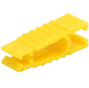 Car Fuse Puller Car Fuse Removal Clip Yellow Removal Tool 30x10mm Automobile Fuse Puller Extraction Tools