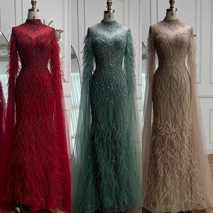 Abito da sera Serene Hill LA71885C color nudo con collo alto, maniche a mantella e piume, modello 2025, abito da cerimonia per donna - Product Image 6