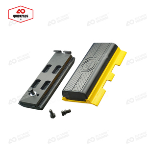 320Mm Rubberen Pad <span class=keywords><strong>Track</strong></span> Schoen Voor Volvo Rupsbanden <span class=keywords><strong>Rubber</strong></span> <span class=keywords><strong>Track</strong></span> Pads Voor Abg423 - Product Image 6