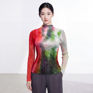 Chemisier plissé Miyake <span class=keywords><strong>pour</strong></span> femme, coupe ajustée, col montant, manches longues, imprimé abstrait artistique, haute couture, collection automne 2026, directement de l'usine - Product Image 2