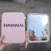 Miroir de Maquillage LED Personnalisé Trois Couleurs, Miroir sur Pied Portable Pliable Éclairé Rechargeable avec Étui en Cuir, pour Retouches sur Bureau 1x