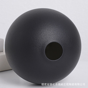 2023 Offre Spéciale <span class=keywords><strong>boule</strong></span> forme <span class=keywords><strong>mat</strong></span> fleur <span class=keywords><strong>Vase</strong></span> mariage moderne décoration de la maison <span class=keywords><strong>noir</strong></span> blanc fleur céramique et porcelaine Vases - Product Image 5