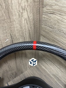 Volant en cuir rouge et fibre de carbone forgée pour Mercedes Benz W204 W205 W211 W213 W212 W222 EQA E550 G63 C63 AMG <span class=keywords><strong>GT</strong></span> - Product Image 3